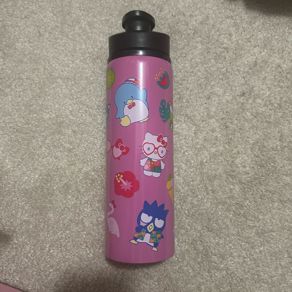 New Hello kitty water bottle
